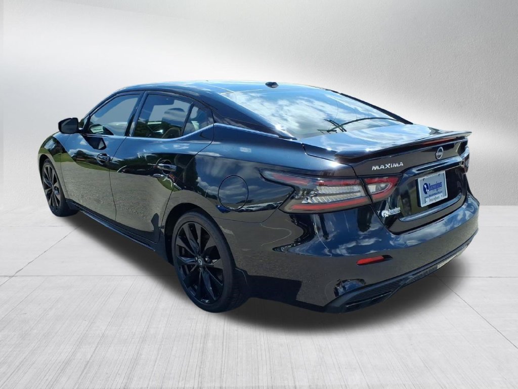 Used 2023 Nissan Maxima SR w/ Sport Mat Group FWD image 6