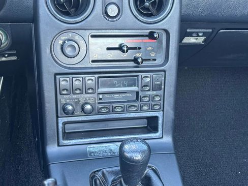 Used 1993 MAZDA MX-5 Miata Limited Edition image 35