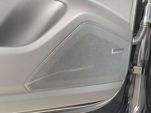 New 2026 Porsche Cayenne Coupe AWD/4WD image 13