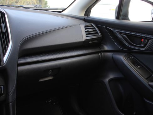 Used 2019 Subaru Crosstrek 2.0i Premium image 35