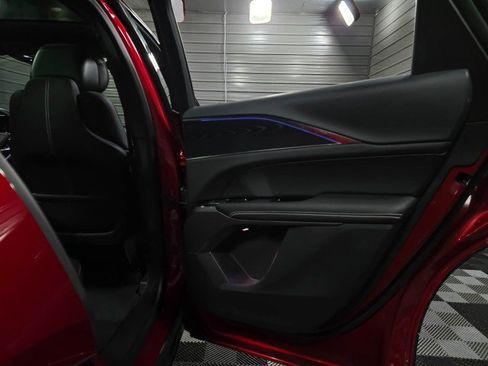 Used 2024 Cadillac Lyriq Sport image 36