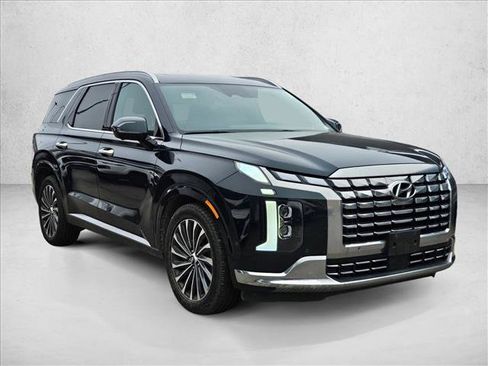 Used 2024 Hyundai Palisade Calligraphy AWD/4WD image 3