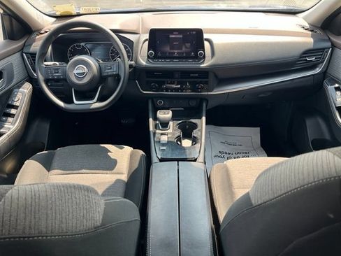 Used 2023 Nissan Rogue SV FWD image 10