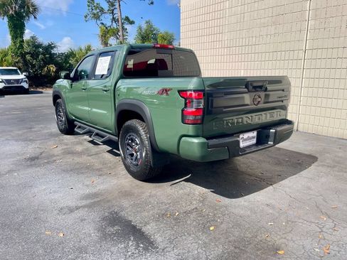 Used 2025 Nissan Frontier PRO-4X AWD/4WD image 3