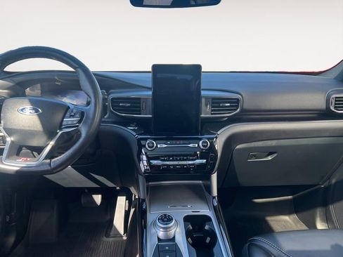 Used 2024 Ford Explorer ST w/ Technology Package image 10