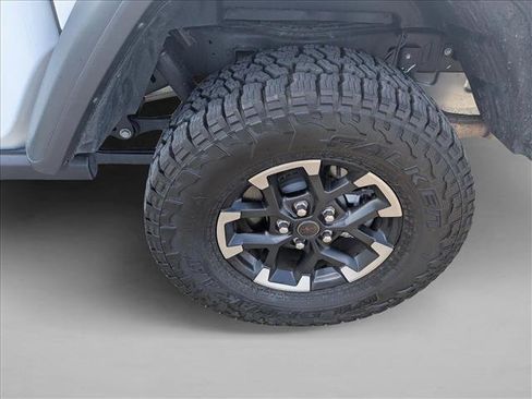 Used 2026 Jeep Gladiator Rubicon AWD/4WD image 19