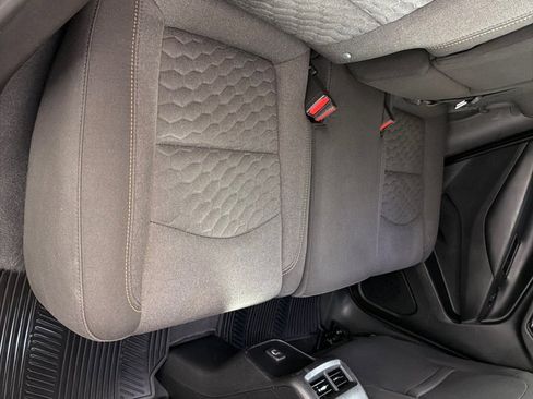 Used 2020 Chevrolet Equinox LT image 20