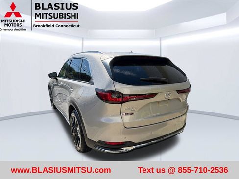 Used 2024 MAZDA CX-90 Plug-In Hybrid w/ Premium Pkg AWD/4WD image 11