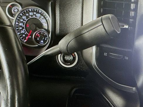Used 2024 RAM 2500 Big Horn AWD/4WD image 17
