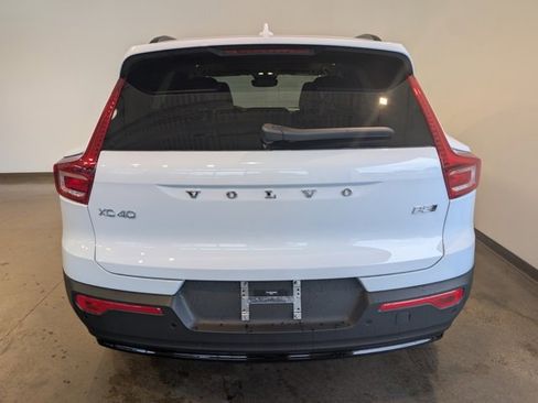 New 2026 Volvo XC40 B5 Ultra w/ Protection Package Premier image 4