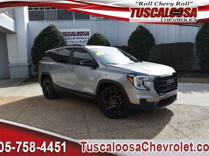 Used 2024 GMC Terrain SLE w/ Driver Convenience Package