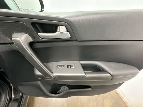 Used 2020 Kia Sportage LX AWD/4WD image 21