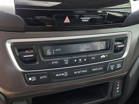 Certified 2017 Honda Pilot EX-L image 16