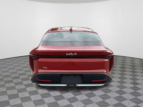 Used 2025 Kia K4 LXS image 9