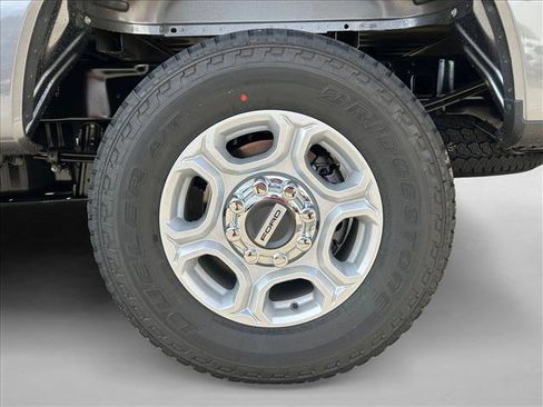 New 2026 Ford F250 XLT w/ FX4 Off-Road Package image 10