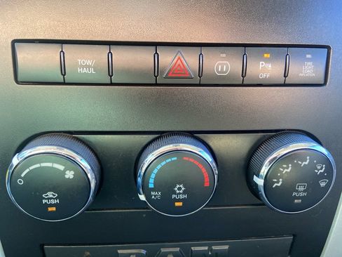 Used 2010 Dodge Ram 2500 Truck SLT w/ Luxury Group image 23