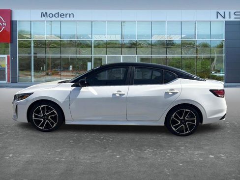 Certified 2024 Nissan Sentra SR w/ SR Premium Package FWD image 8