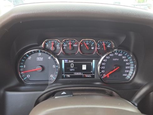 Used 2018 Chevrolet Suburban LT w/ LT Signature Package AWD/4WD image 21