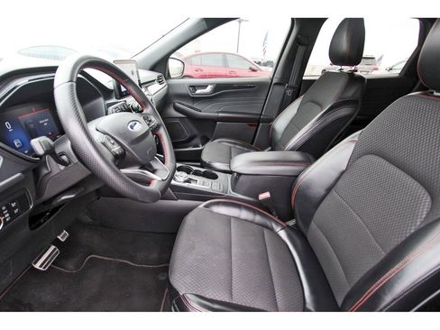 Used 2023 Ford Escape ST-Line image 6