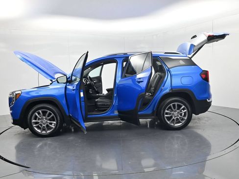 Used 2024 GMC Terrain SLT AWD/4WD image 64
