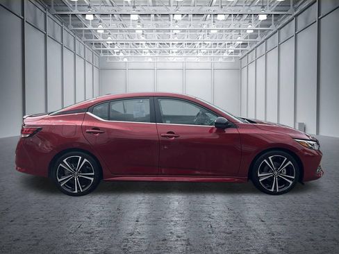 Used 2022 Nissan Sentra SR w/ SR Premium Package FWD image 21