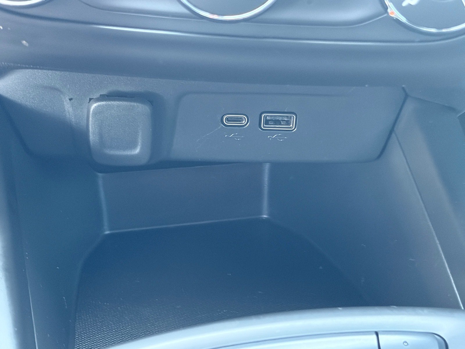 Used 2024 Chevrolet Trax RS w/ Driver Confidence Package FWD image 26
