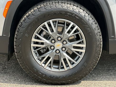 Certified 2024 Chevrolet Traverse LT AWD/4WD image 37