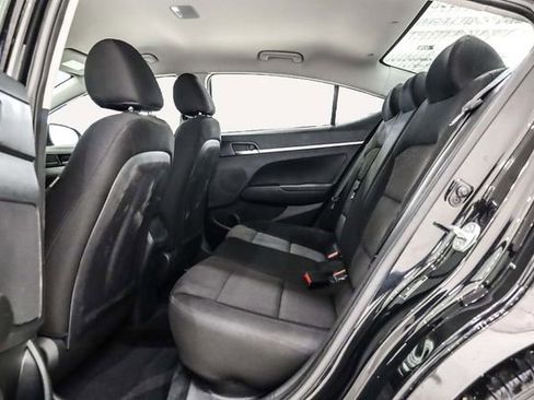 Used 2020 Hyundai Elantra SE w/ Cargo Package (C1) image 23