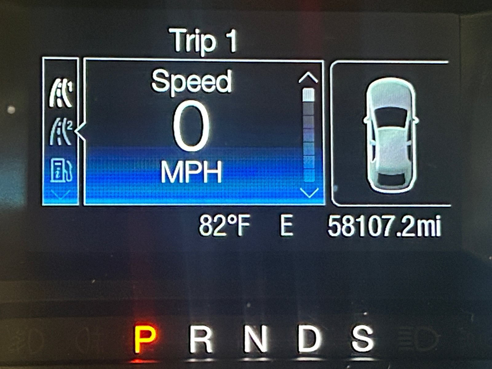 Used 2018 Ford Edge SE FWD image 17