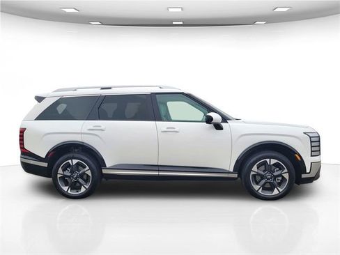 Used 2026 Hyundai Palisade Limited AWD/4WD image 10