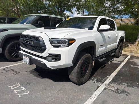 Used 2023 Toyota Tacoma TRD Pro AWD/4WD image 1