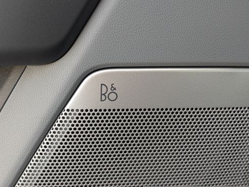 New 2025 Ford F150 XLT w/ Equipment Group 303A High image 18