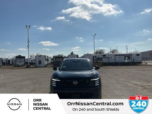 New 2026 Nissan Kicks SR image 2