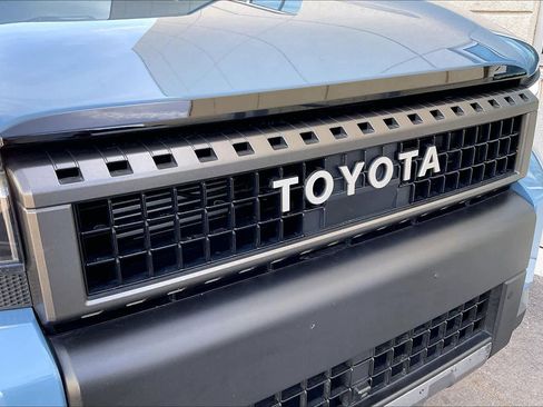 Used 2025 Toyota Land Cruiser w/ Premium Package image 29