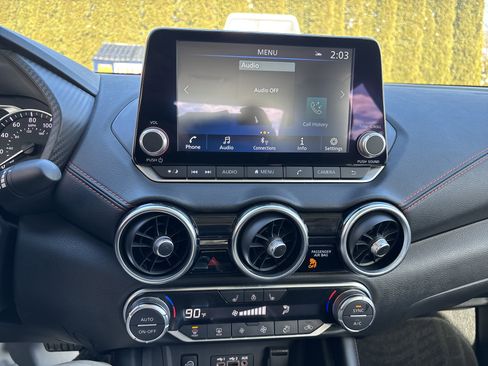 Used 2025 Nissan Sentra SR w/ SR Premium Package image 27