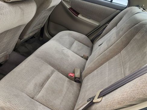 Used 2004 Toyota Corolla CE image 11