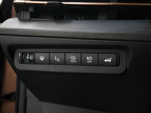 Used 2023 Nissan Ariya FWD image 30