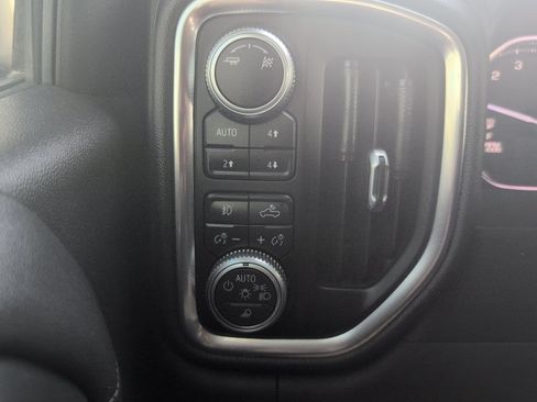 Used 2019 GMC Sierra 1500 SLT AWD/4WD image 21