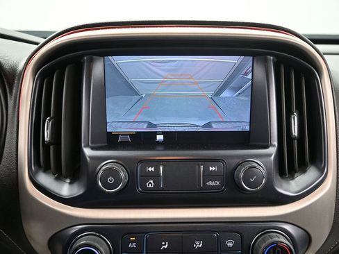 Used 2022 GMC Canyon Denali RWD image 30