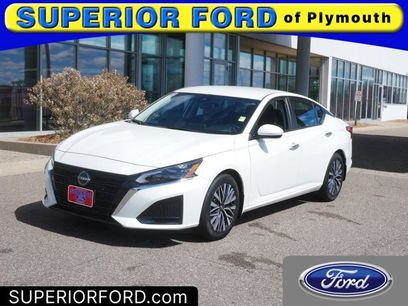 Used 2023 Nissan Altima 2.5 SV