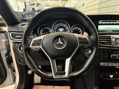 Used 2014 Mercedes-Benz E 63 AMG 4MATIC Sedan image 13