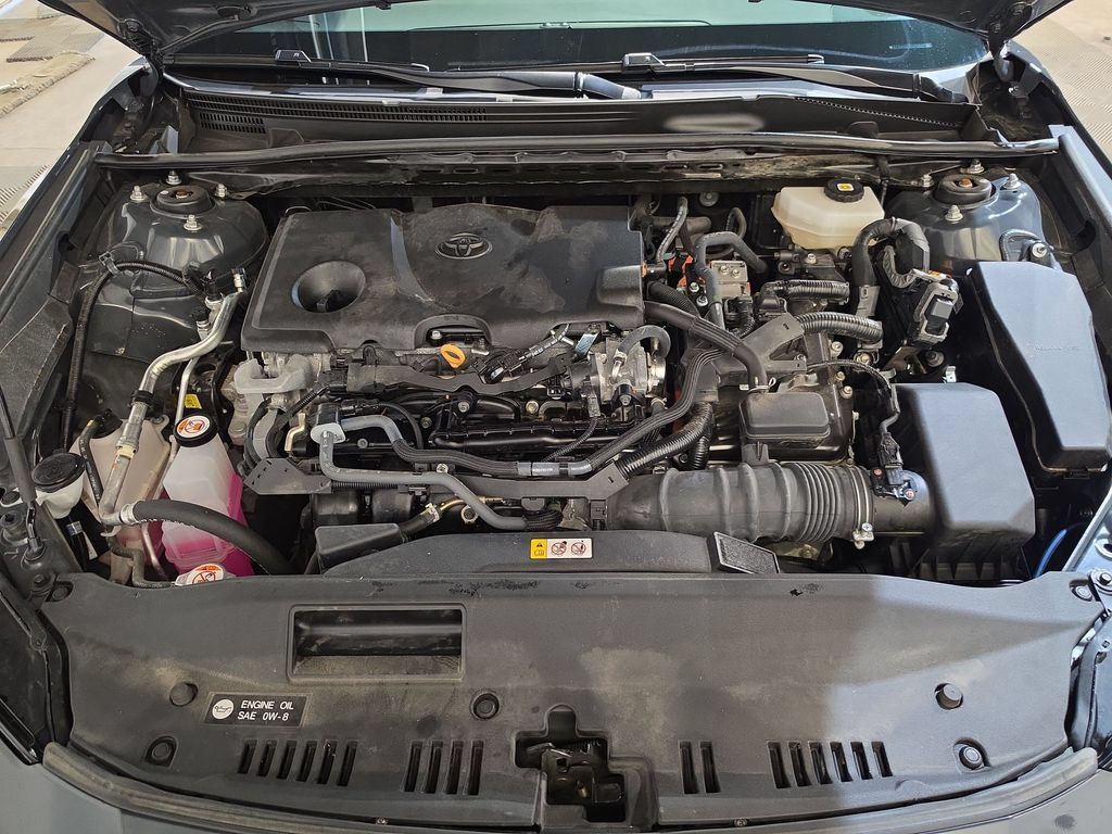 Used 2025 Toyota Camry XLE FWD image 18