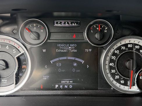 Used 2016 RAM 2500 Laramie AWD/4WD image 17