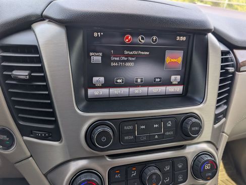 Used 2015 GMC Yukon Denali w/ Open Road Package image 12