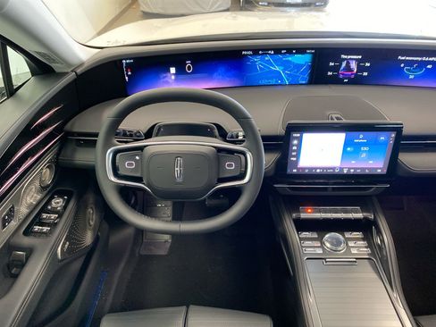 New 2026 Lincoln Nautilus Reserve image 11