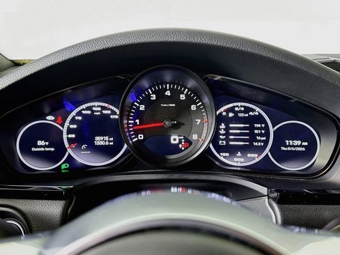 Certified 2023 Porsche Cayenne Platinum Edition AWD/4WD image 25
