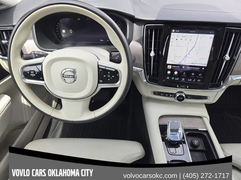Certified 2023 Volvo S90 B6 Ultimate w/ Protection Package Premier AWD/4WD image 29