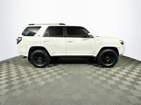 Certified 2021 Toyota 4Runner SR5 Premium w/ Moonroof Package AWD/4WD image 9
