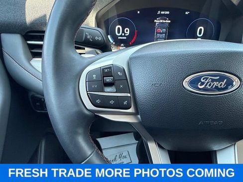 Certified 2025 Ford Explorer Active w/ Active Comfort Package AWD/4WD image 21