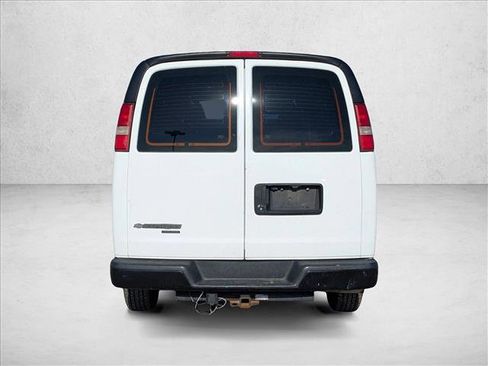 Used 2016 Chevrolet Express 2500 image 5